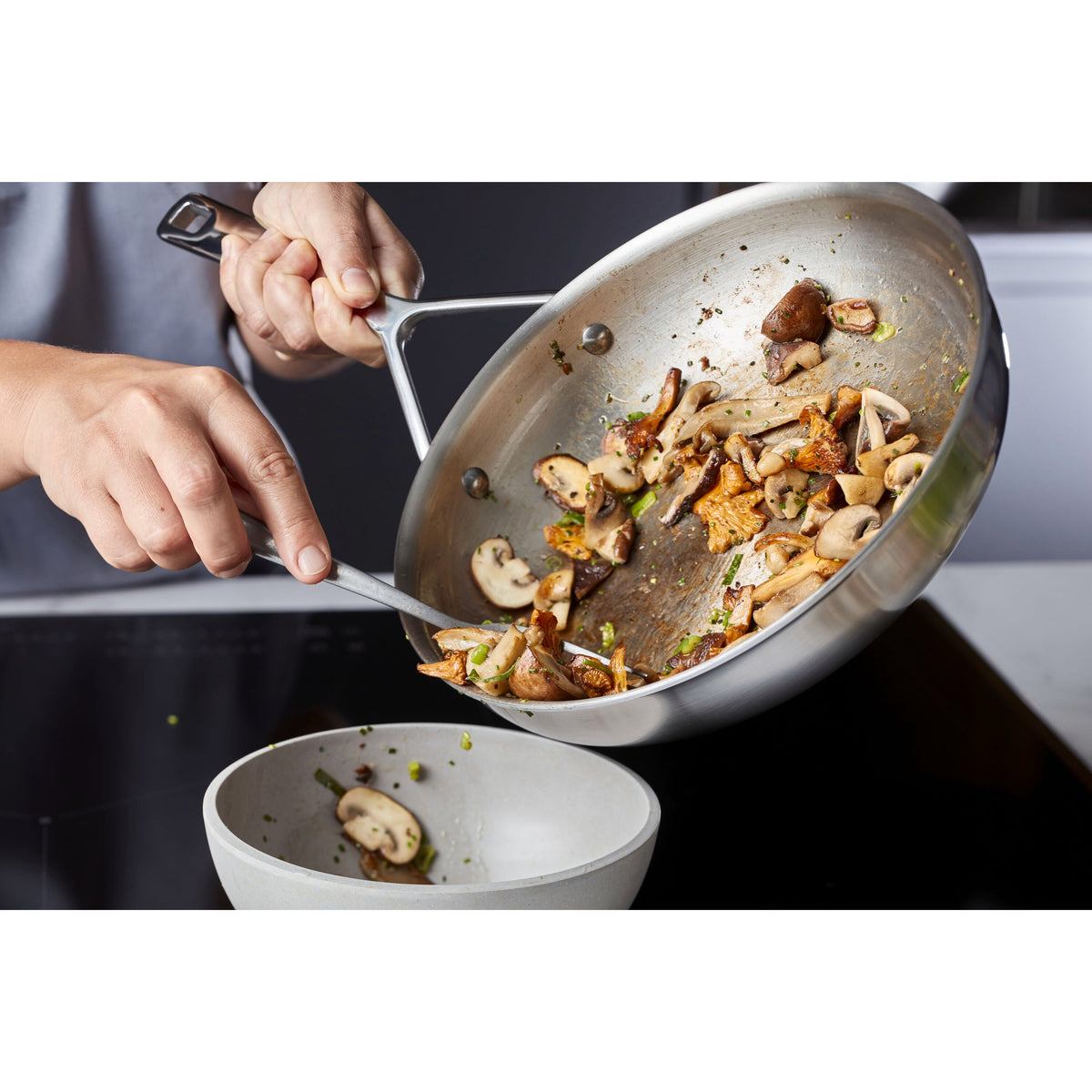 Demeyere Essential 5 11-inch, 18/10 Stainless Steel, Fry Pan