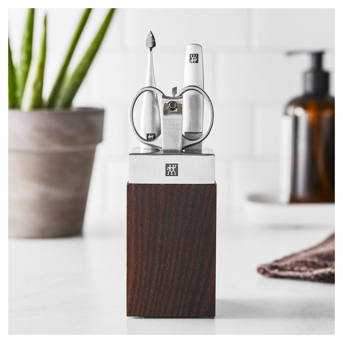 ZWILLING TWINOX 5-pc Spa Bath Station - Wood