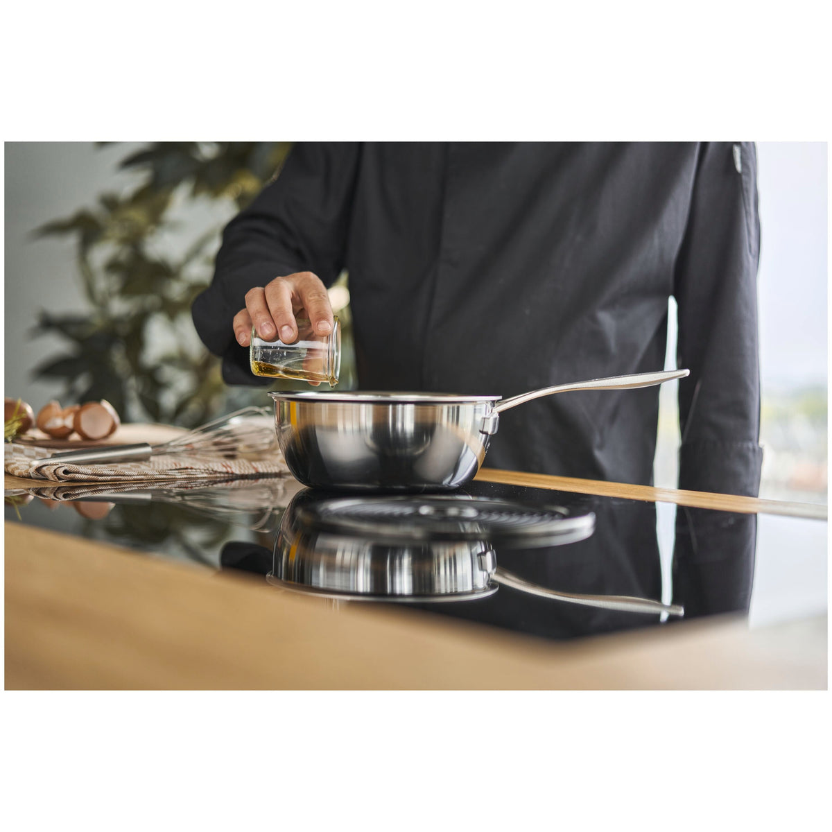 Demeyere Industry 5 2 qt Saucier, 18/10 Stainless Steel