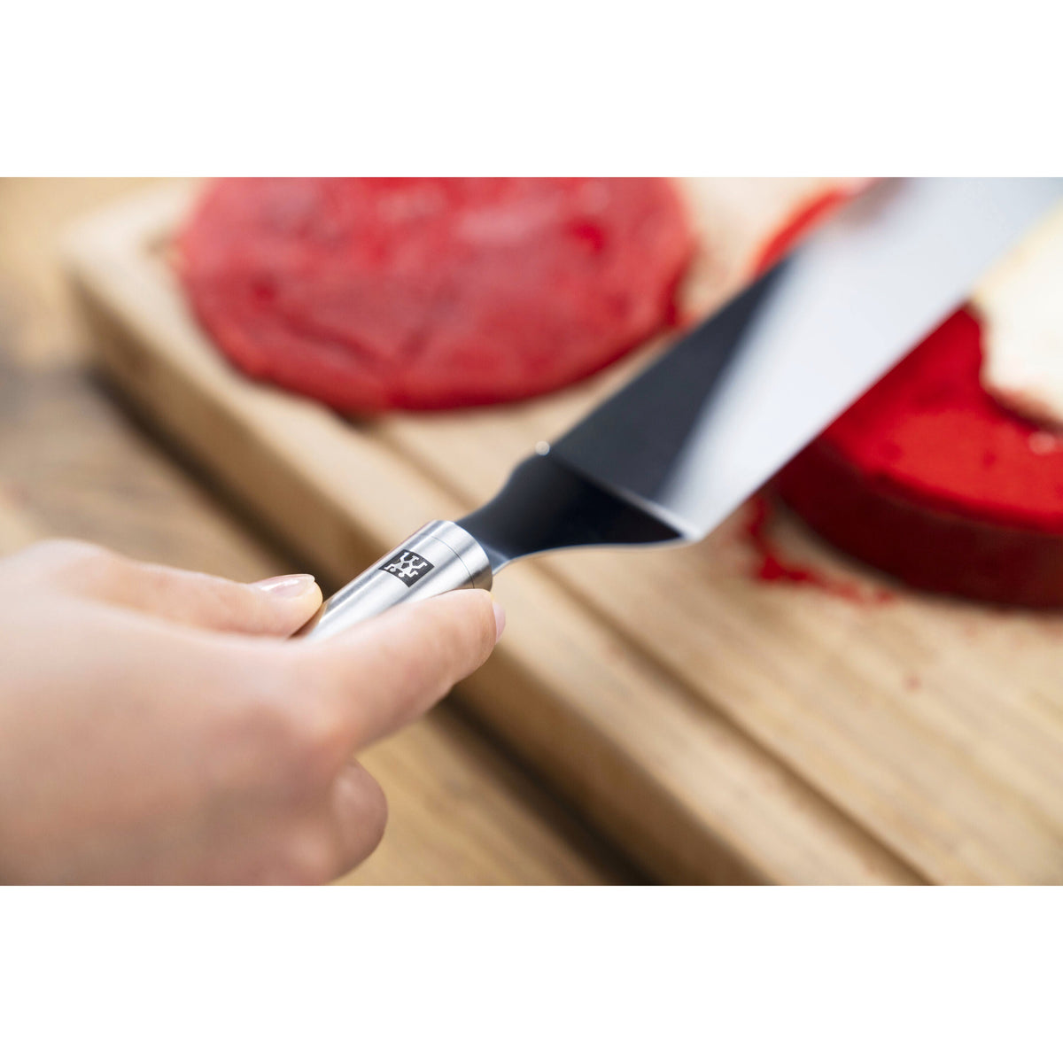ZWILLING Pro Tools 15.75 inch Icing Spatula, 18/10 Stainless Steel