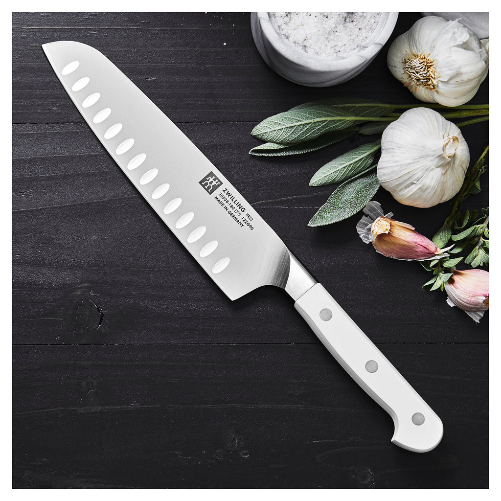 ZWILLING Pro le blanc 7-inch, Hollow Edge Slim Santoku Knife