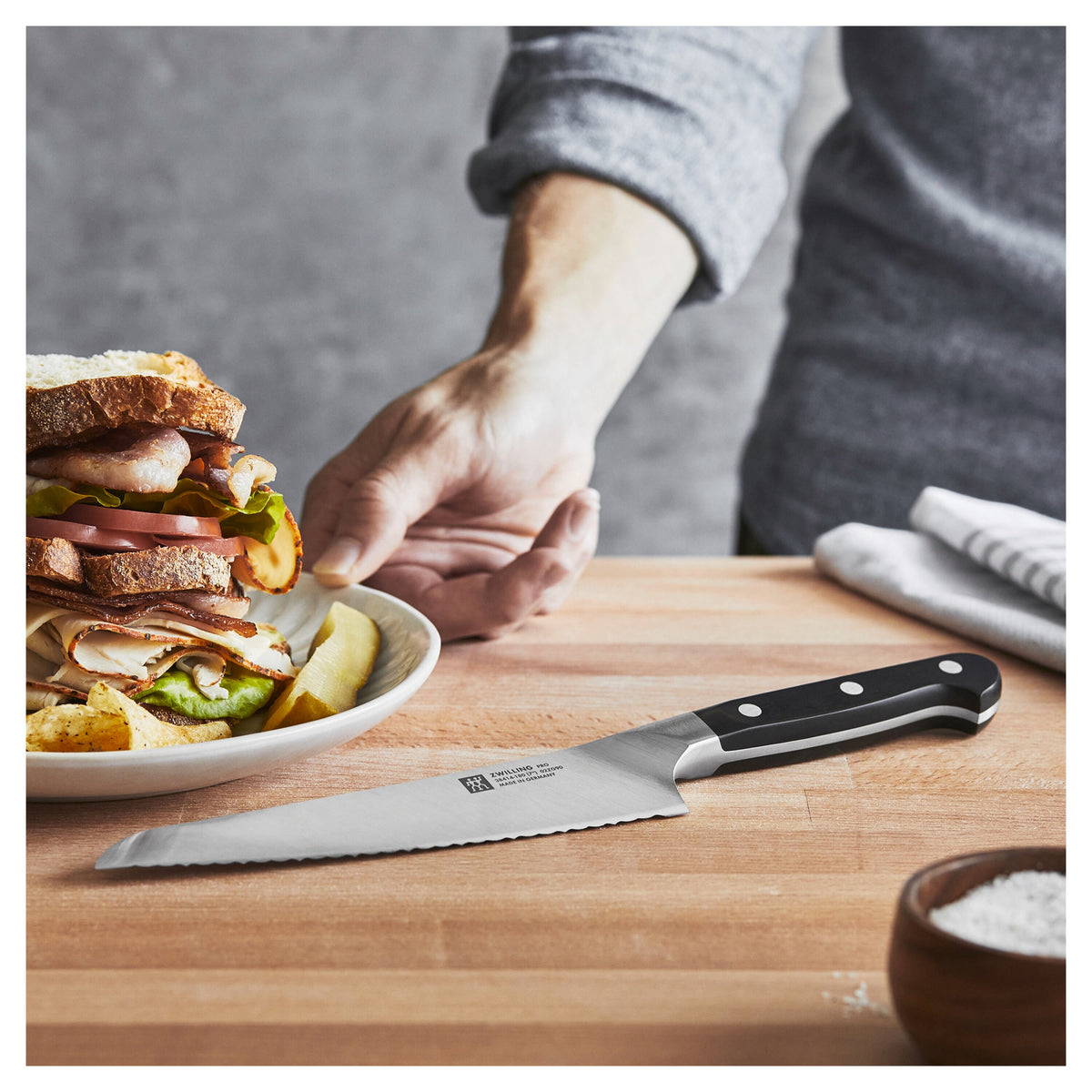 ZWILLING Pro 7-inch Deli Bread Knife, Serrated Edge