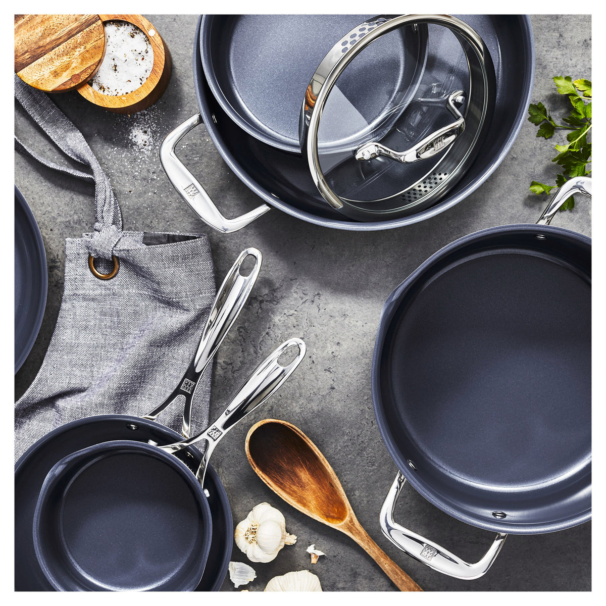 ZWILLING Clad CFX 6 qt, Non-stick, Stainless Steel Ceramic Dutch Oven