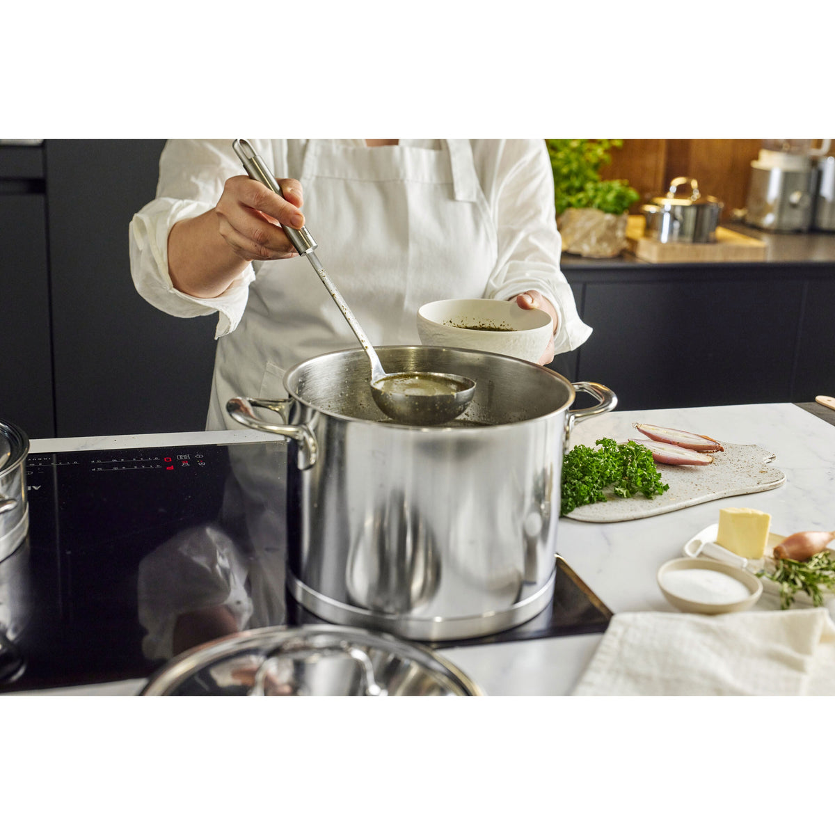 Demeyere Atlantis 7-Ply 8.5 qt Stock Pot With Lid, 18/10 Stainless Steel - Factory Second