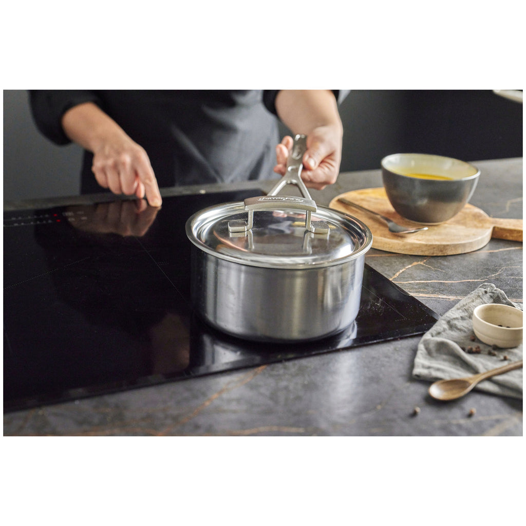 Demeyere Industry 5 2.25 qt Sauce Pan With Lid, 18/10 Stainless Steel