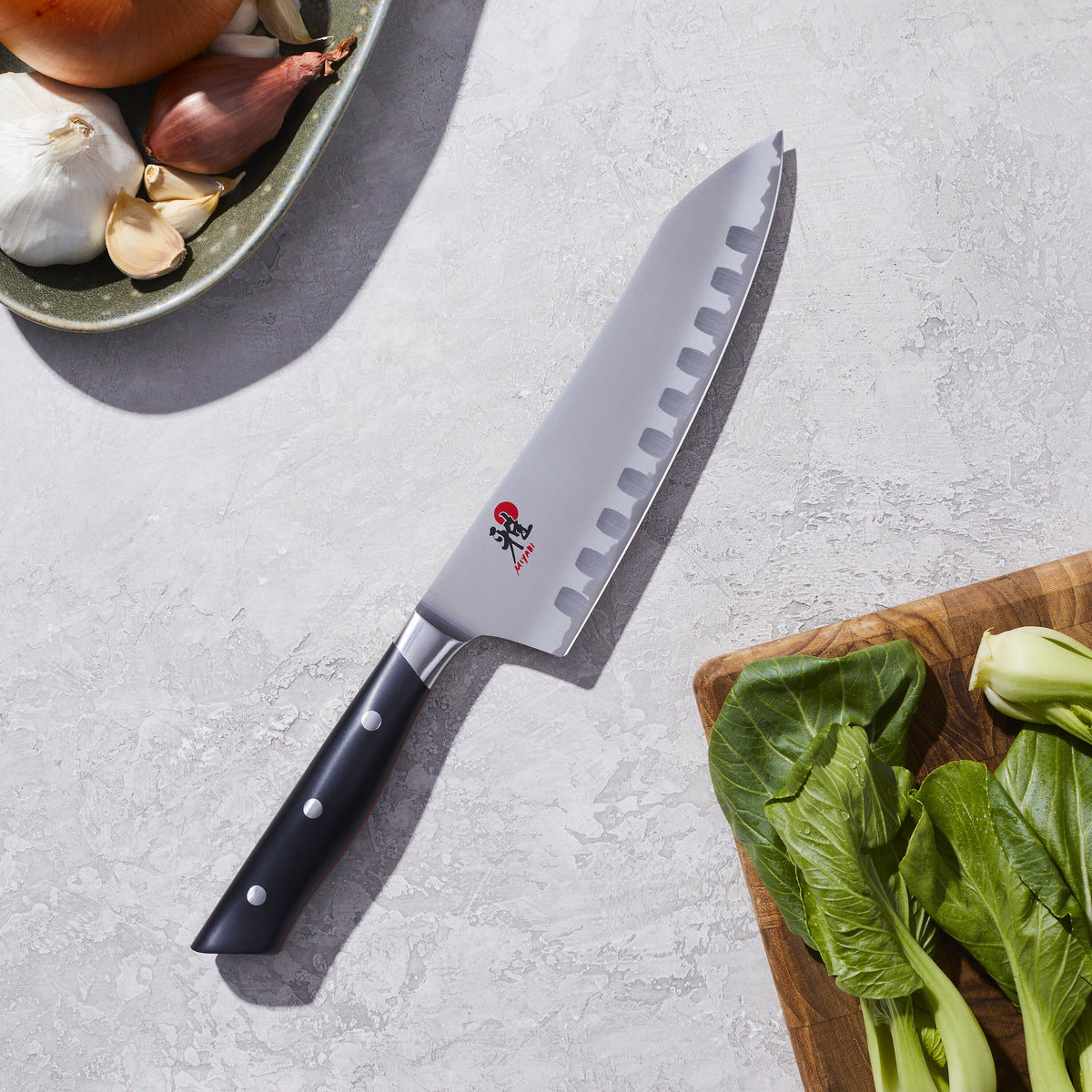 MIYABI Evolution 7-inch Rocking Santoku, Hollow Edge