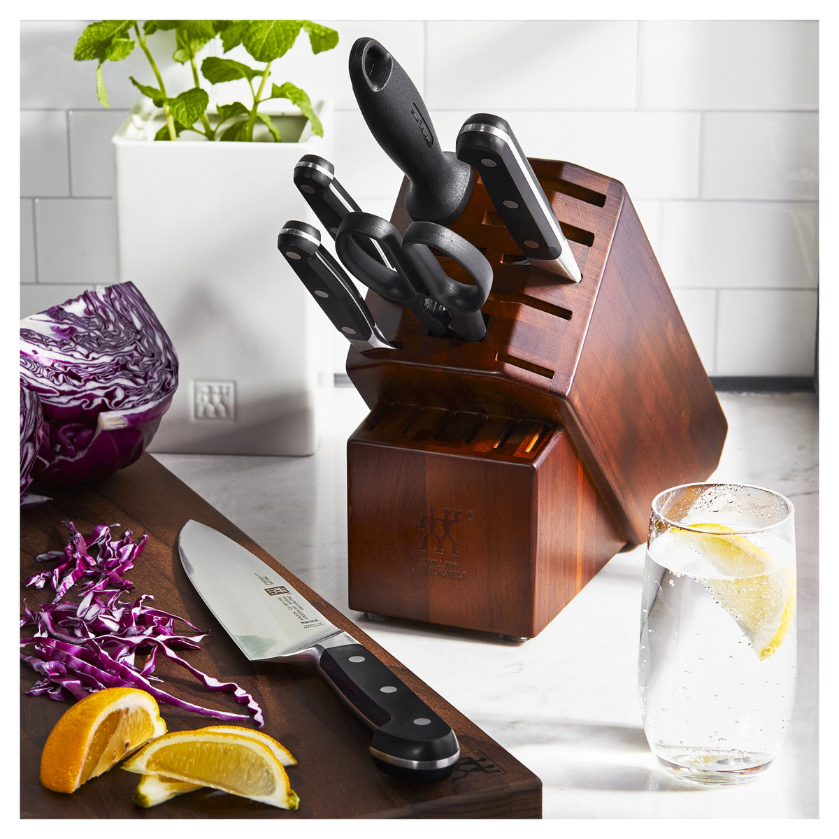 ZWILLING Pro 7-pc, Knife block set