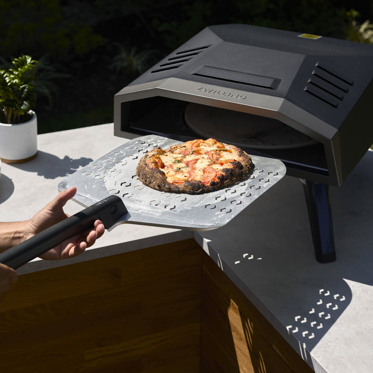 ZWILLING BBQ+ Pizza Peel With Detachable Handle