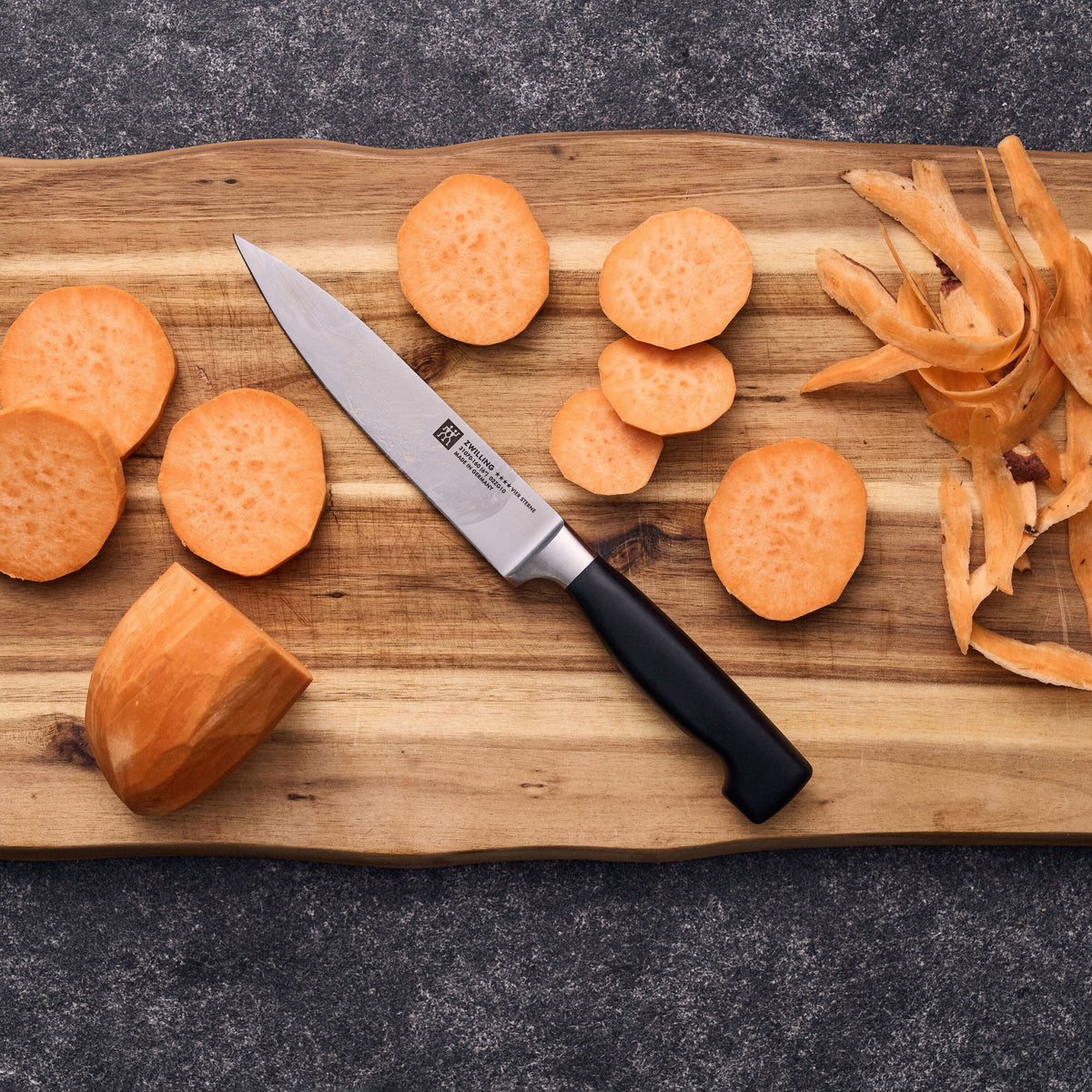 ZWILLING Four Star Carving knife 6 inch, fine edge