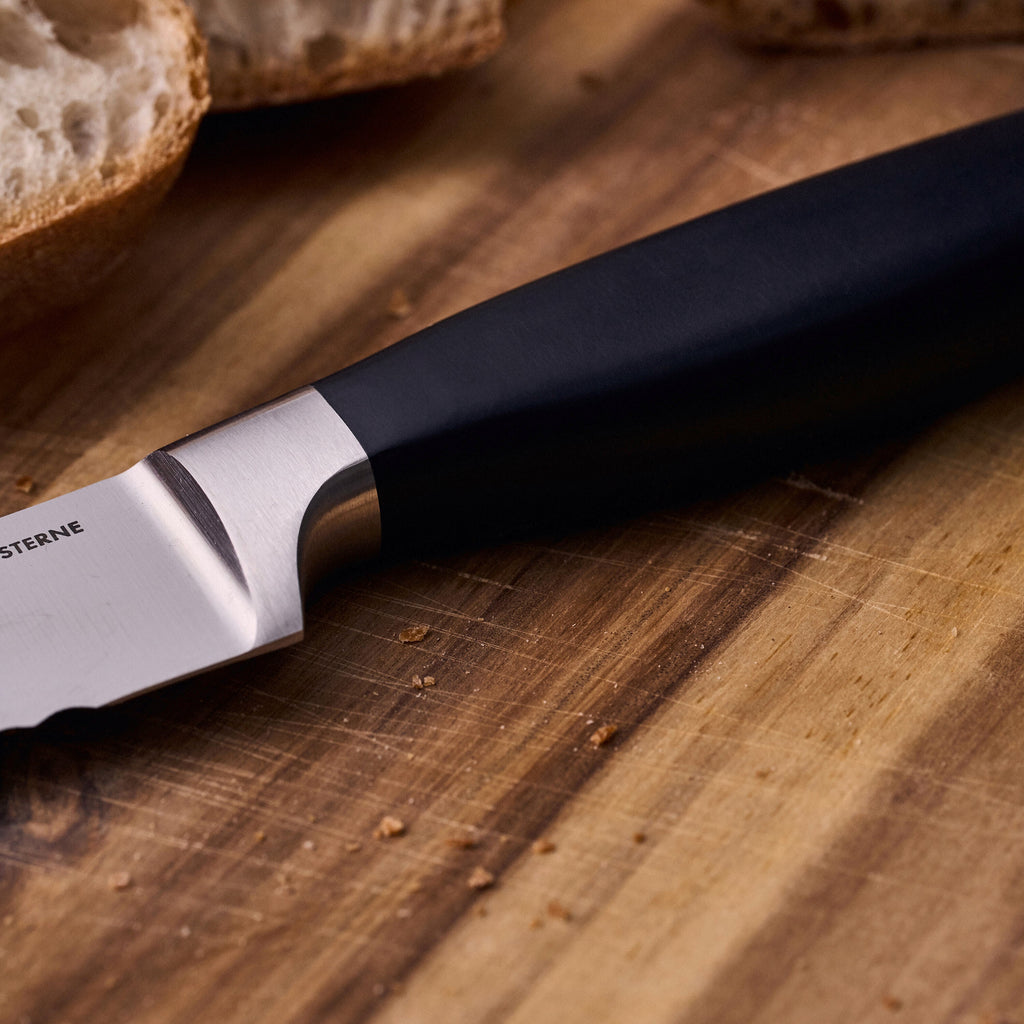 ZWILLING Four Star Bread knife 8 inch, serrated edge