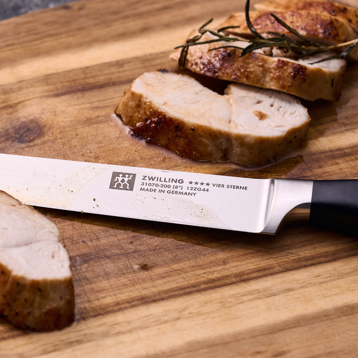 ZWILLING Four Star Carving knife 6 inch, fine edge