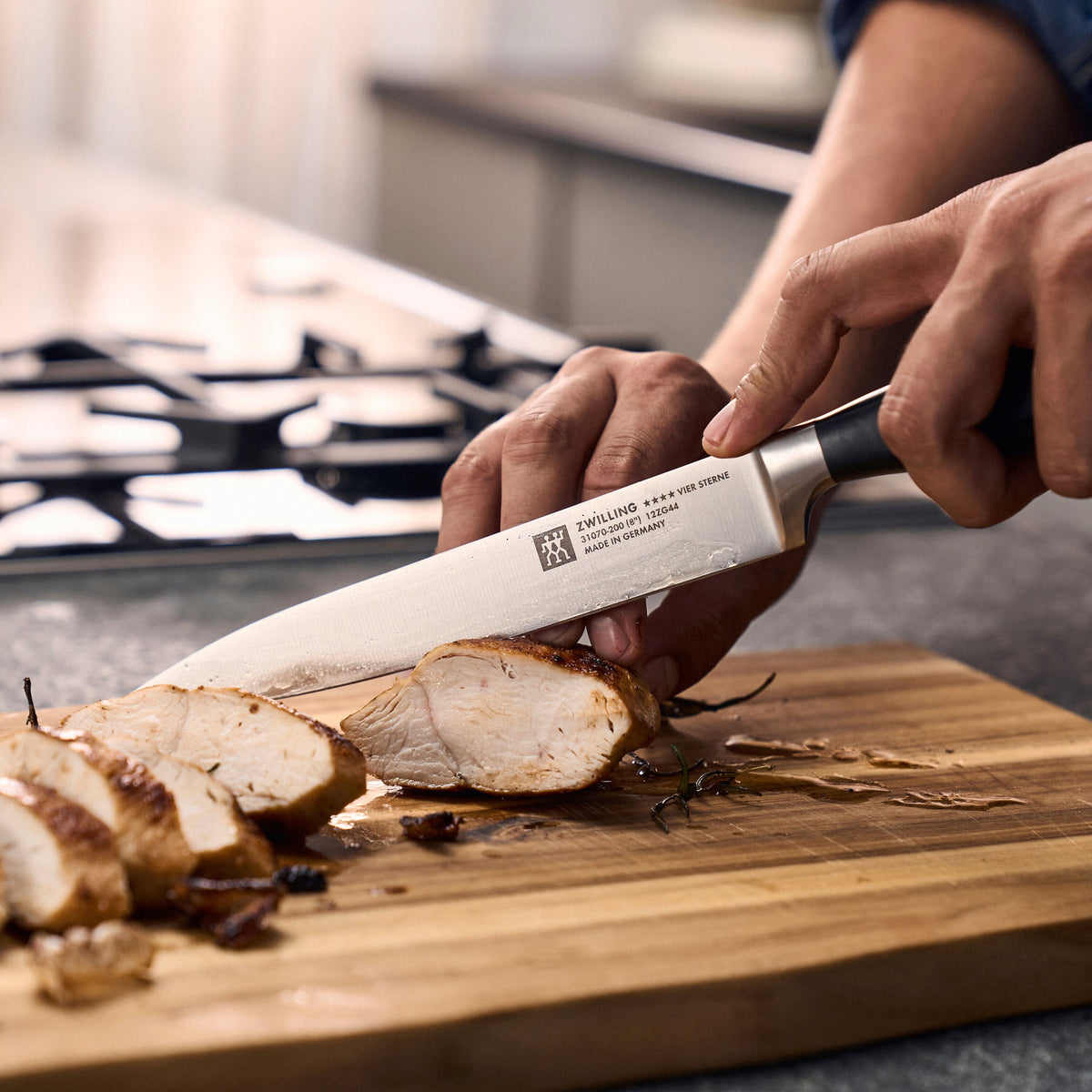 ZWILLING Four Star Carving knife 6 inch, fine edge