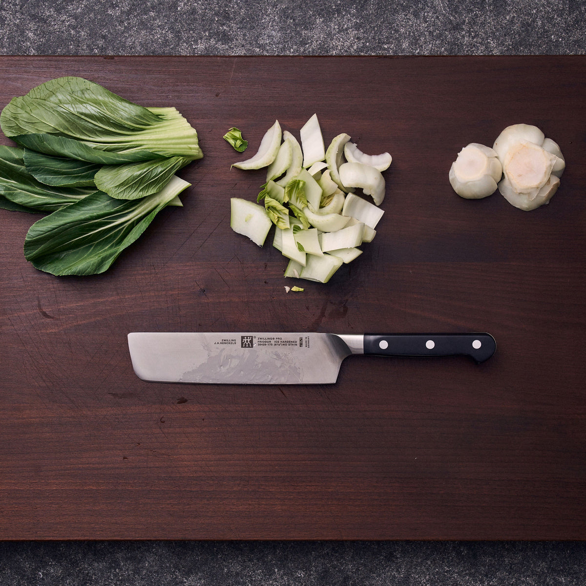 ZWILLING Pro 6.5-inch, Nakiri Knife