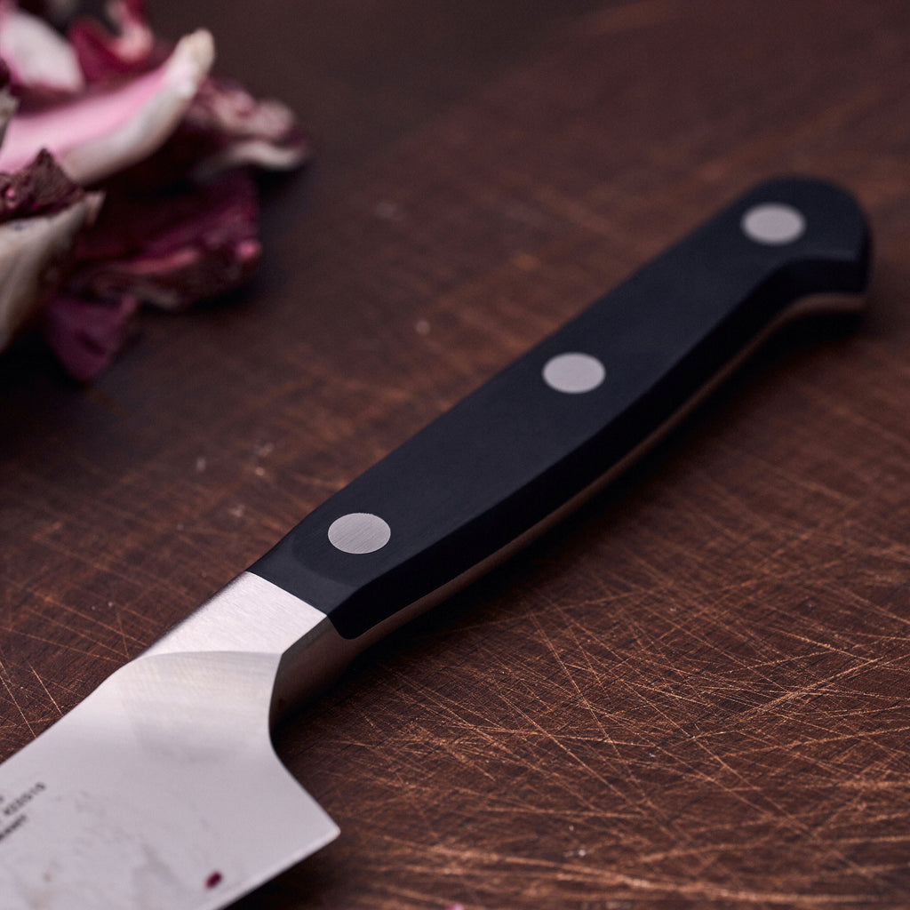 ZWILLING Pro 5.5-inch Chef's Knife Compact, Fine Edge - Factory Second