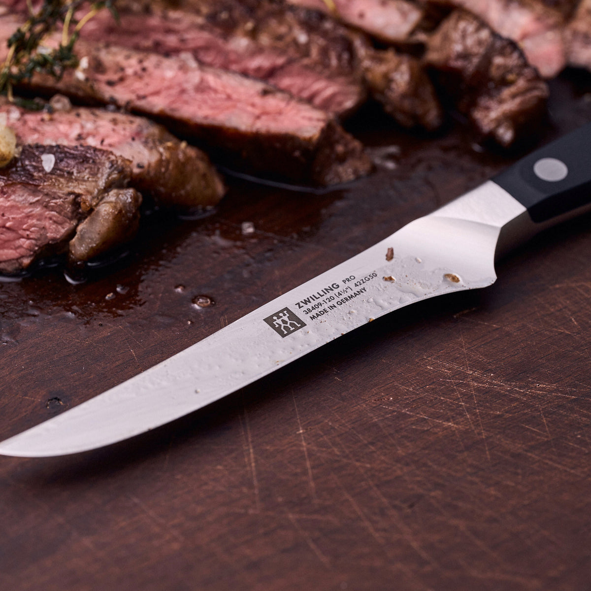 ZWILLING Pro 4.5-inch, Steak Knife