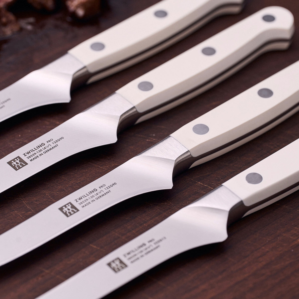 ZWILLING Pro le blanc 4-pc, Steak Knife Set