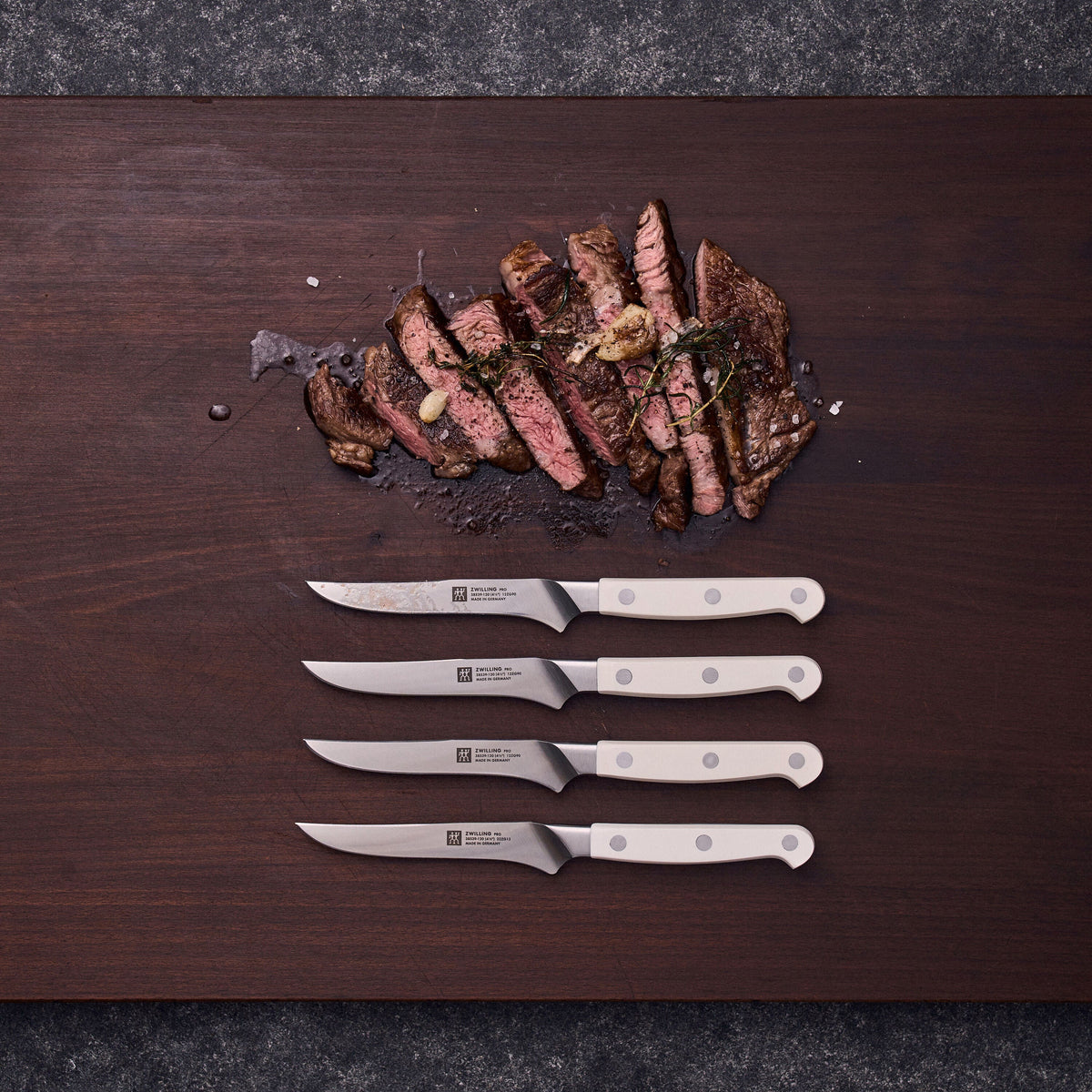 ZWILLING Pro le blanc 4-pc, Steak Knife Set