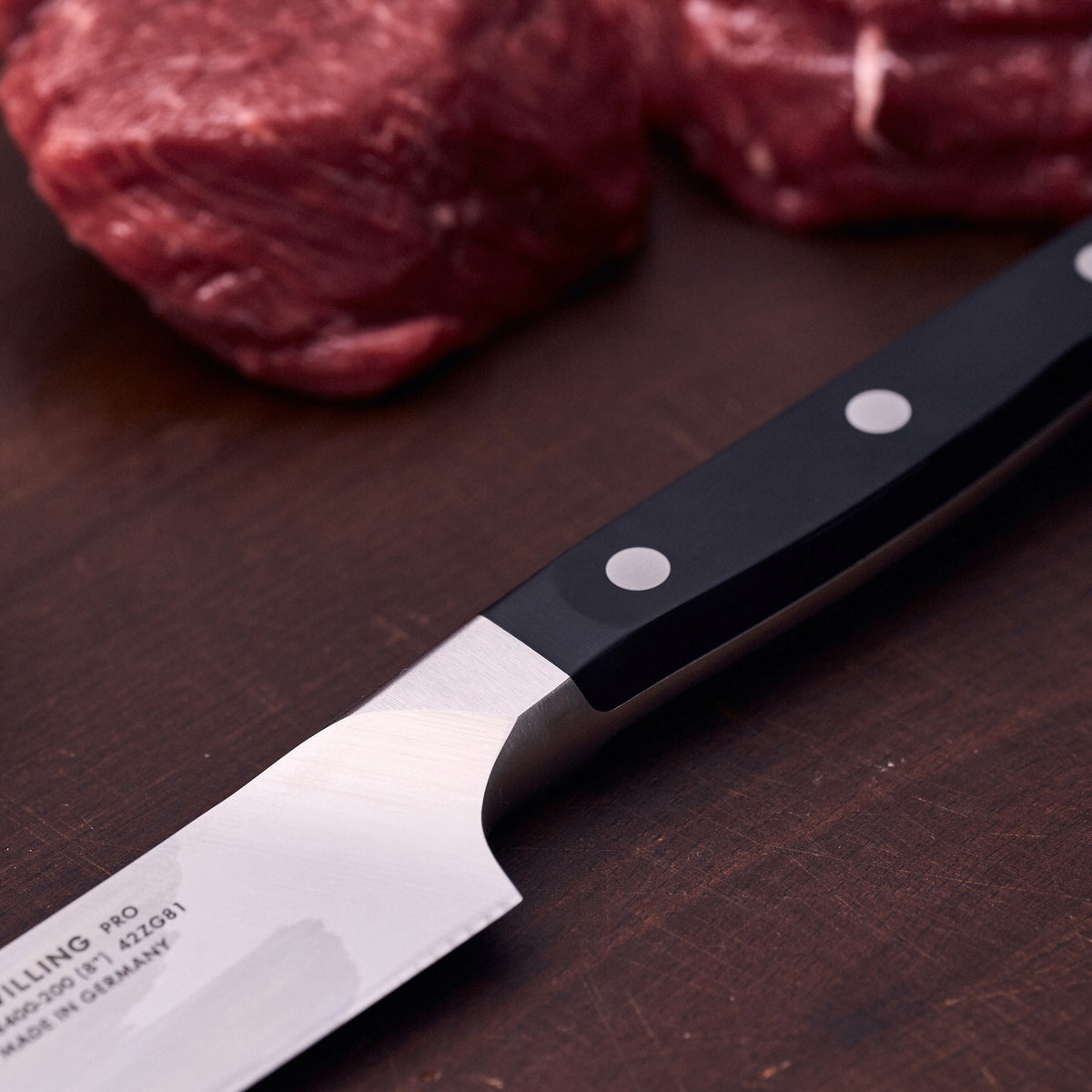 ZWILLING Pro 8-inch, Slicing/Carving Knife