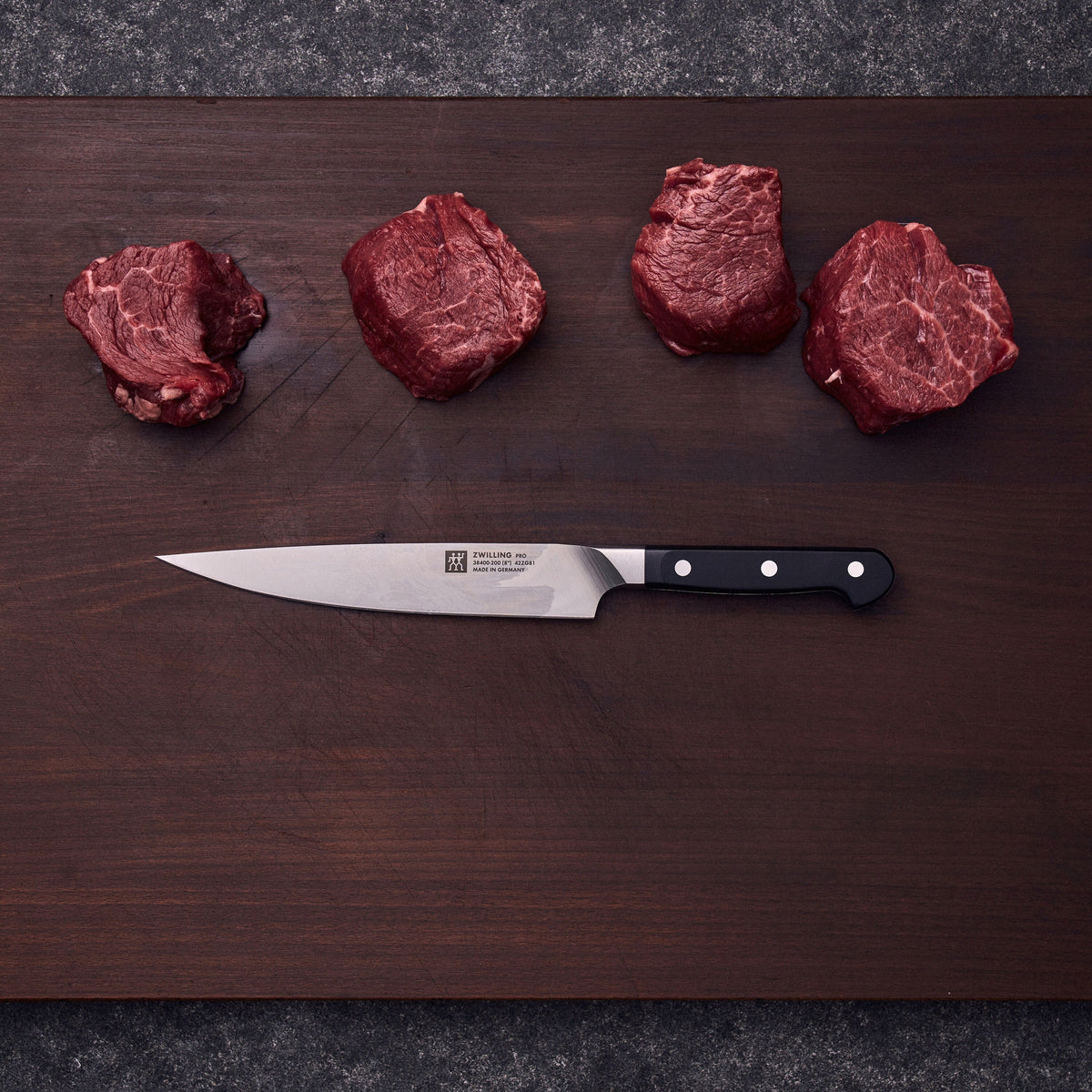 ZWILLING Pro 8-inch, Slicing/Carving Knife