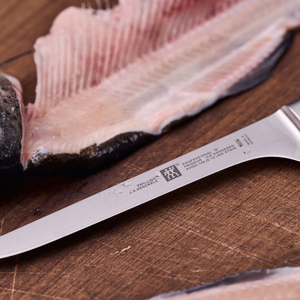 ZWILLING Professional S 5.5-inch, Flexible Boning Knife