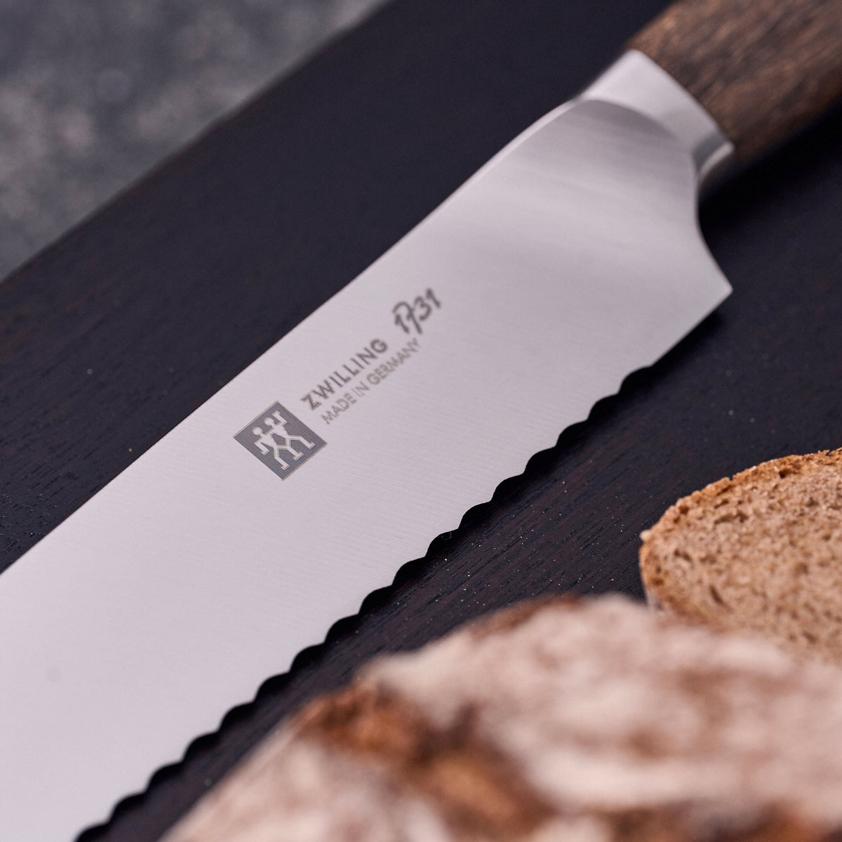 ZWILLING 1731 8-inch, Bread Knife