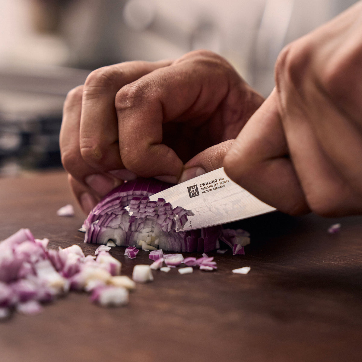 ZWILLING Pro le blanc 4-inch, Paring Knife
