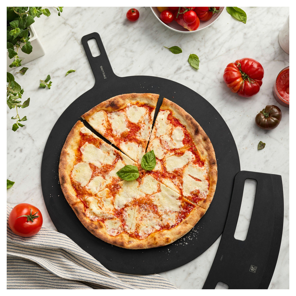ZWILLING BBQ+ Round Prep And Serving Board