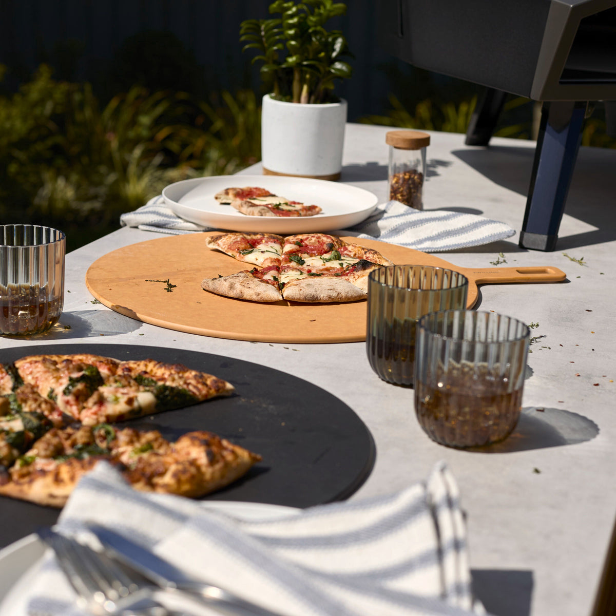 ZWILLING BBQ+ Round Prep And Serving Board