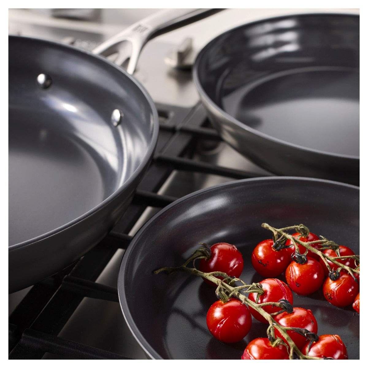 ZWILLING Motion Ceramic 2-pc, Non-stick, Fry Pan Set Ceramic Coating