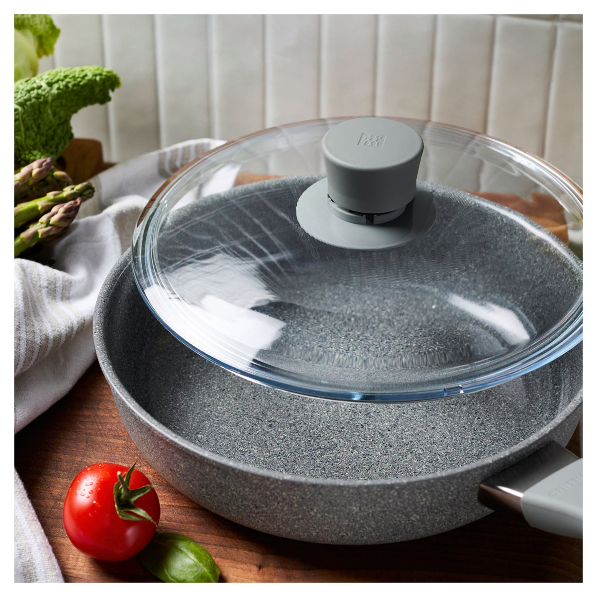 ZWILLING Parma Plus Ceramic 2.6 qt, Aluminum, Ceramic Nonstick Sauté Pan With Lid Ceramic Coating