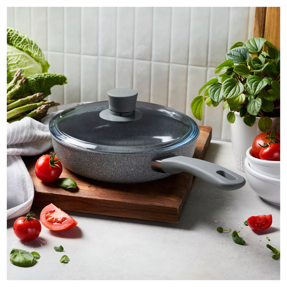 ZWILLING Parma Plus Ceramic 2.6 qt, Aluminum, Ceramic Nonstick Sauté Pan With Lid Ceramic Coating