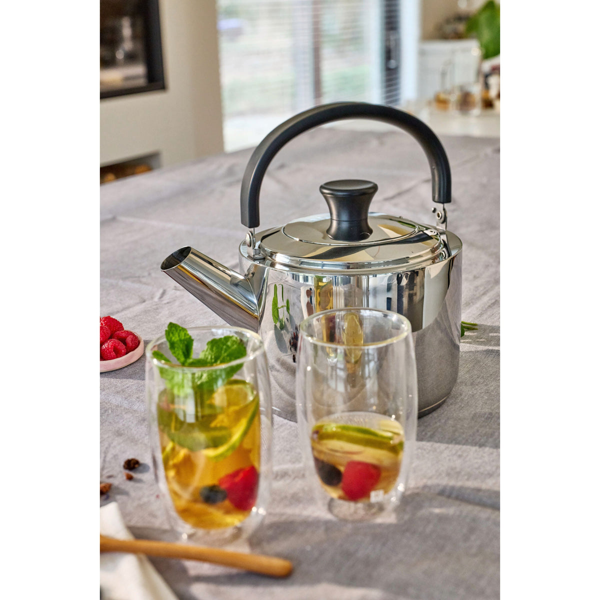 Demeyere Resto 4.75 qt Tea Kettle, 18/10 Stainless Steel