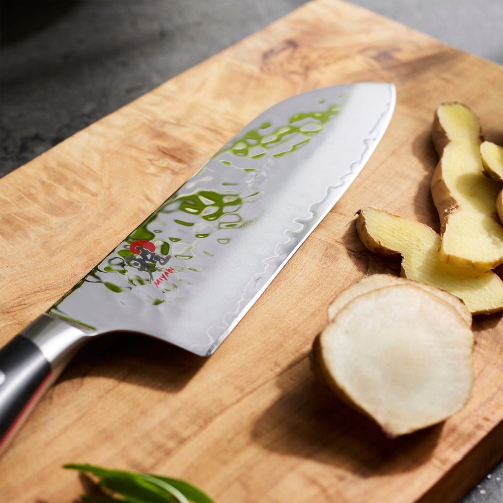 MIYABI HISHO 400FCT 5.5-inch, Fine Edge Santoku