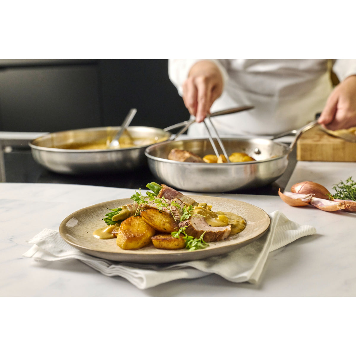 Demeyere Essential 5 11-inch, 18/10 Stainless Steel, Fry Pan