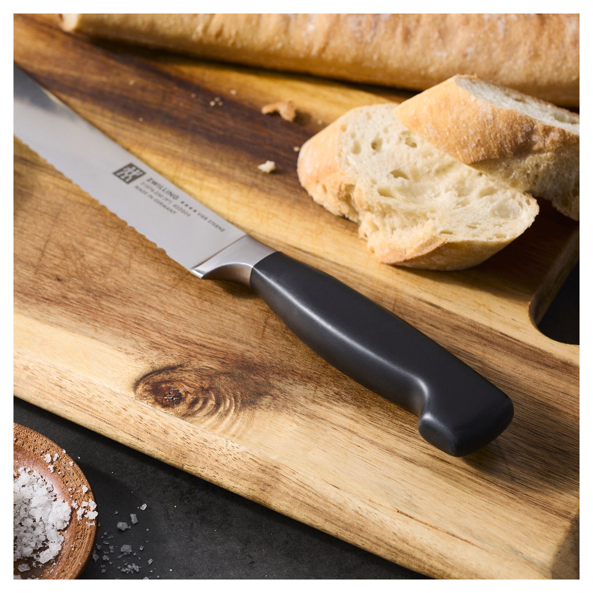 ZWILLING Four Star Bread knife 9 inch, inverted serrated edge