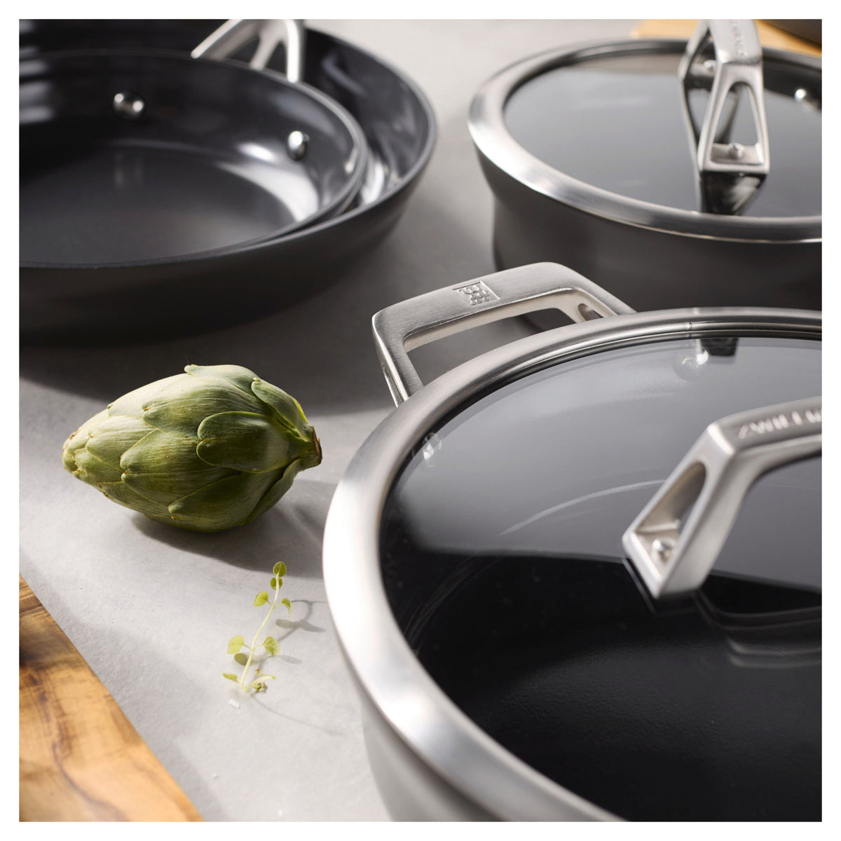 ZWILLING Motion Ceramic 10-pc, Hard Anodized Ceramic Nonstick Cookware Set Ceramic Coating