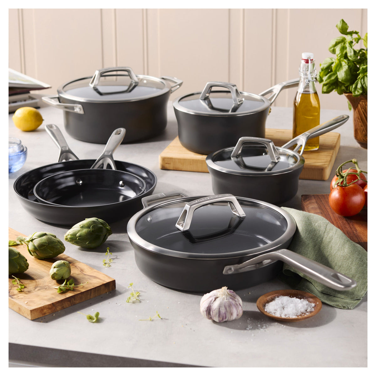 ZWILLING Motion Ceramic 10-pc, Hard Anodized Ceramic Nonstick Cookware Set Ceramic Coating