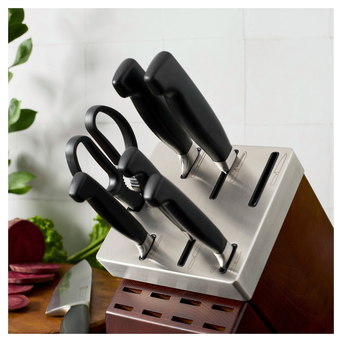 ZWILLING Four Star 8-pc, Self-Sharpening Knife Block Set