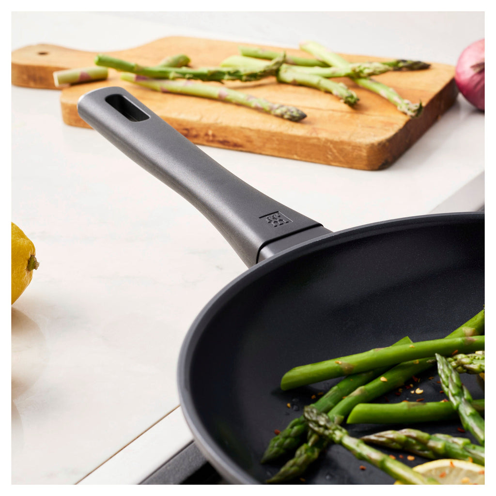 ZWILLING Madura Plus 10-inch, Aluminum, Fry Pan Titanium-reinforced Ceramic Non-stick Coating