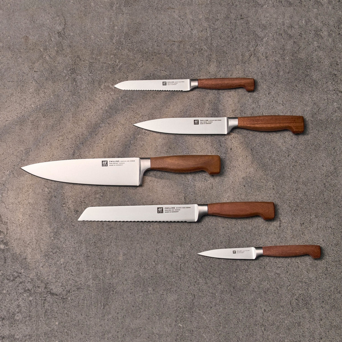 ZWILLING Four Star Chef's Knife 8 inch, Kotibe