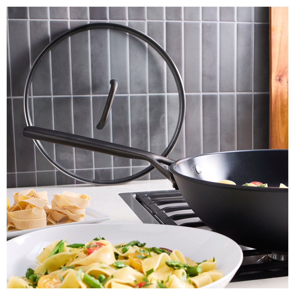 ZWILLING Milano 12-inch, Wok With Glass Lid Ceramic Nonstick Titanium