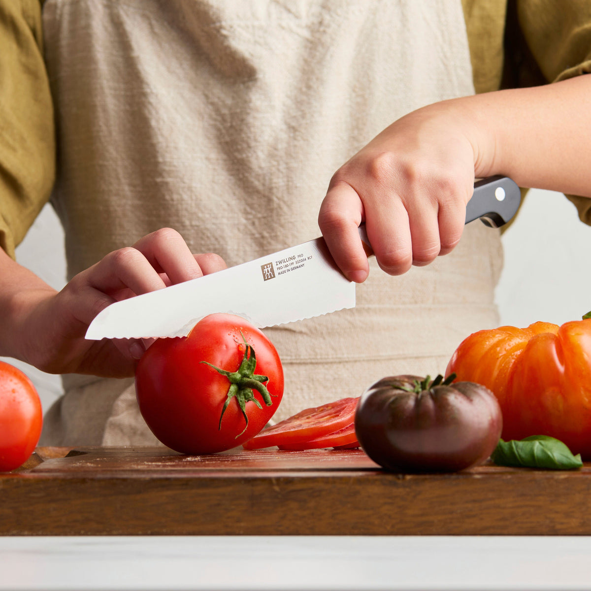 ZWILLING Pro 7-inch Deli Bread Knife, Serrated Edge