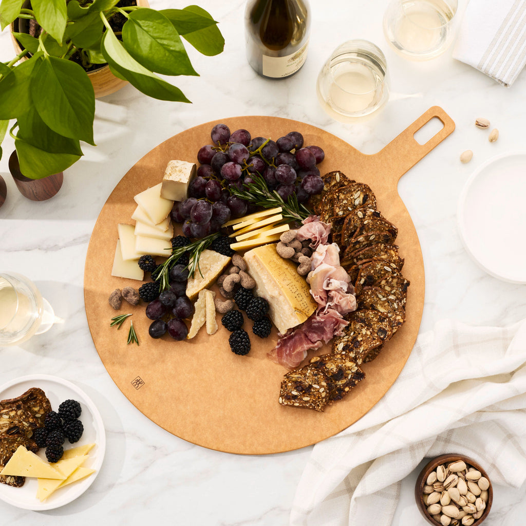 ZWILLING BBQ+ Round Prep And Serving Board