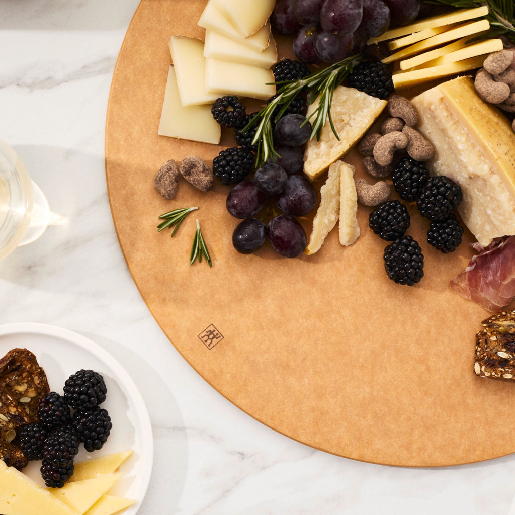 ZWILLING BBQ+ Round Prep And Serving Board