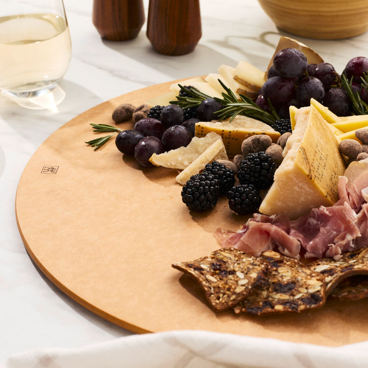 ZWILLING BBQ+ Round Prep And Serving Board