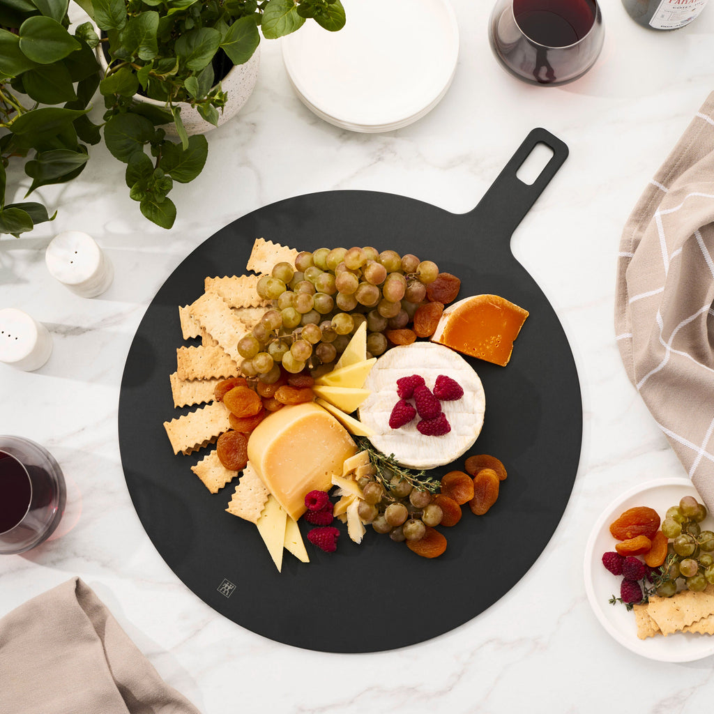 ZWILLING BBQ+ Round Prep And Serving Board