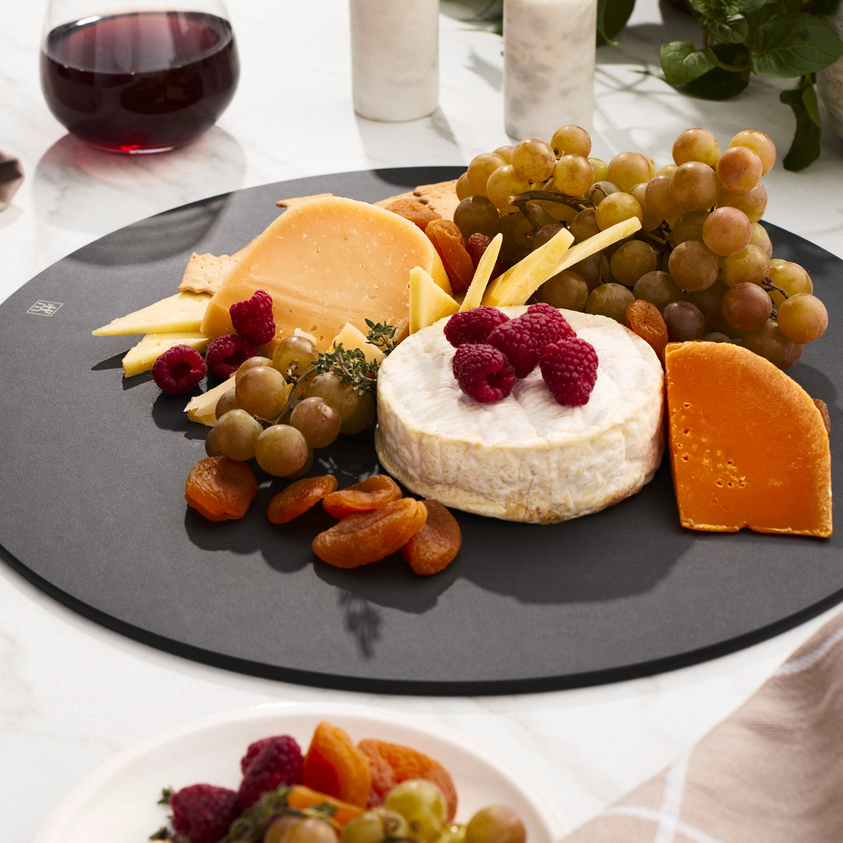 ZWILLING BBQ+ Round Prep And Serving Board