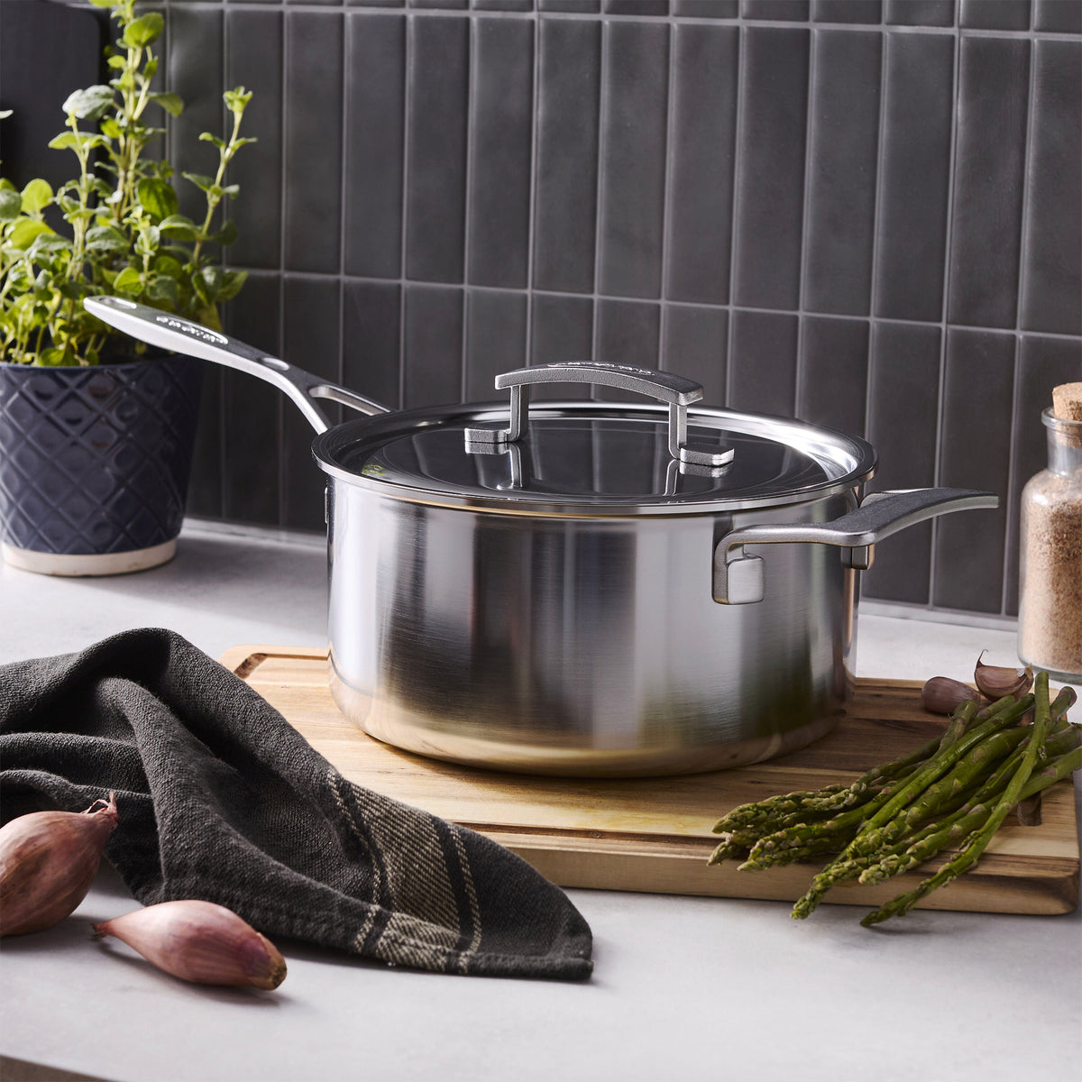 Demeyere Industry 5 4.25 qt Sauce Pan With Lid, 18/10 Stainless Steel