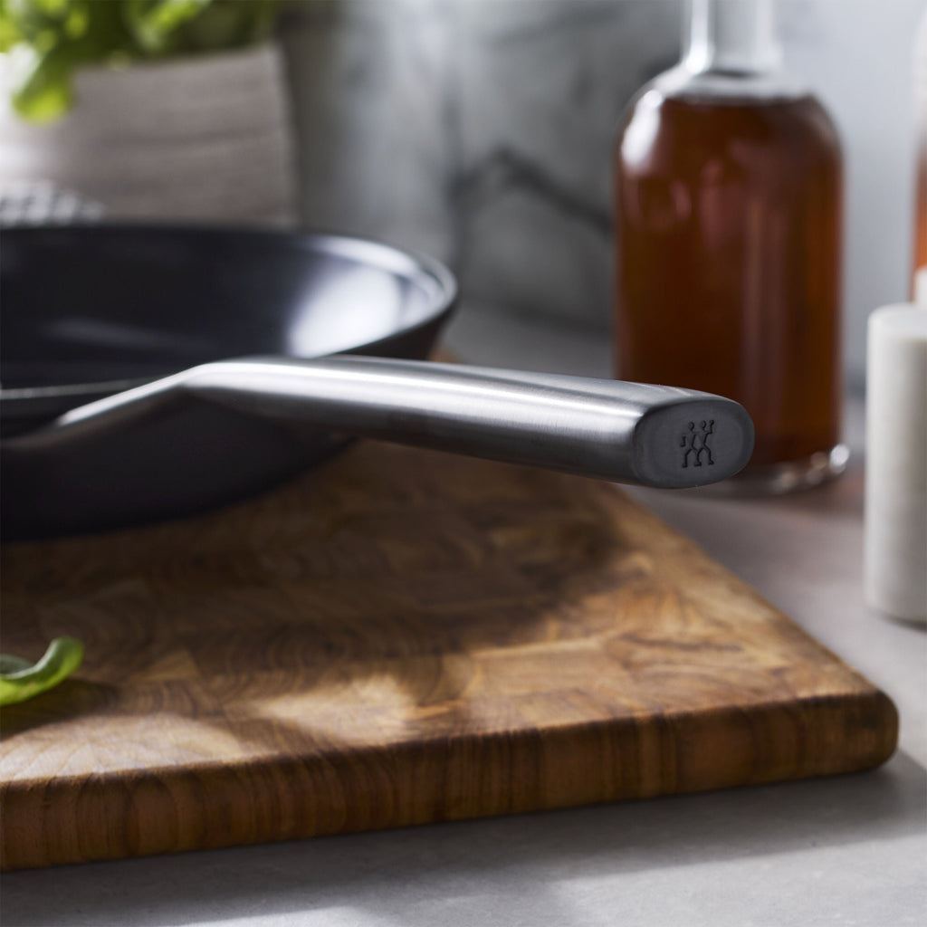 ZWILLING Milano 8-inch, Frying Pan Ceramic Nonstick Titanium